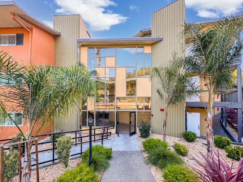 More Photos Of 195 Los Robles Rd, Novato Apartments For Sale