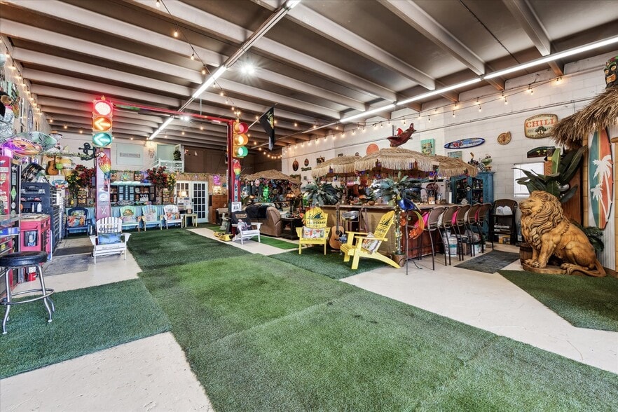 More Photos Of 4615 S Santa Fe Dr, Englewood Service For Sale