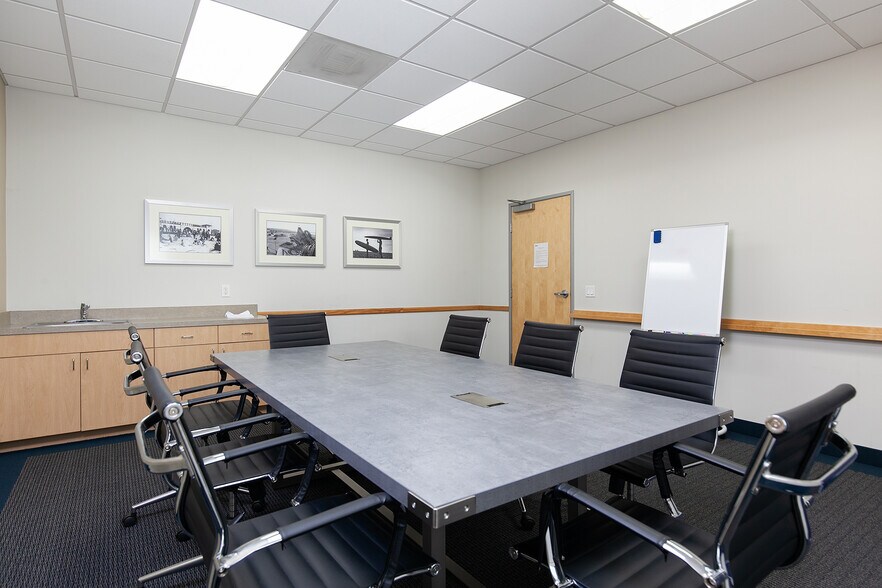 More Photos Of 1940 Garnet Ave, San Diego Medical For Sale