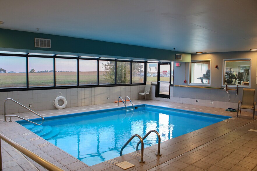 More Photos Of 19600 Elpers Rd, Evansville Hotel For Sale