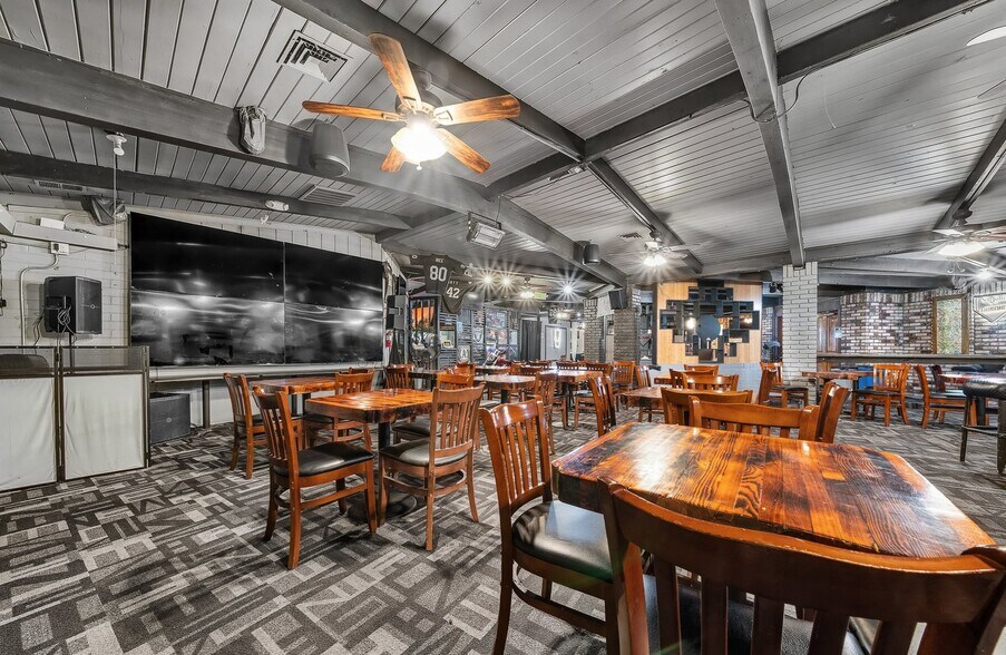 More Photos Of 15028 Hesperian Blvd, San Leandro Freestanding For Sale