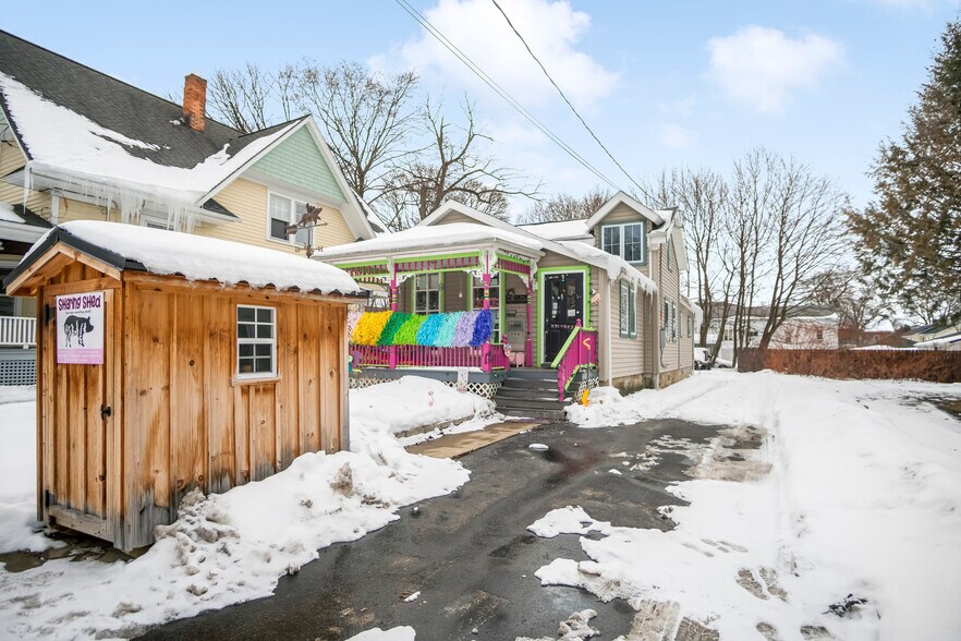 More Photos Of 34 White St, Fredonia Office For Sale