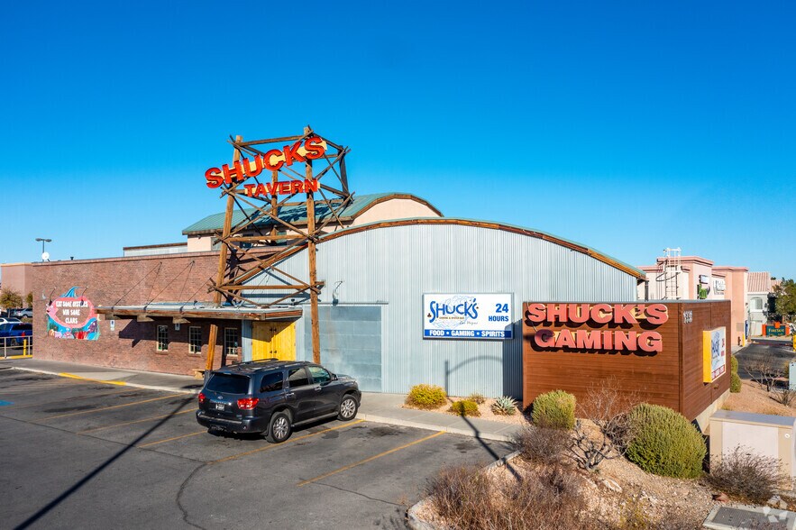 More Photos Of 9340-9360 W Flamingo Rd, Las Vegas Unknown For Lease