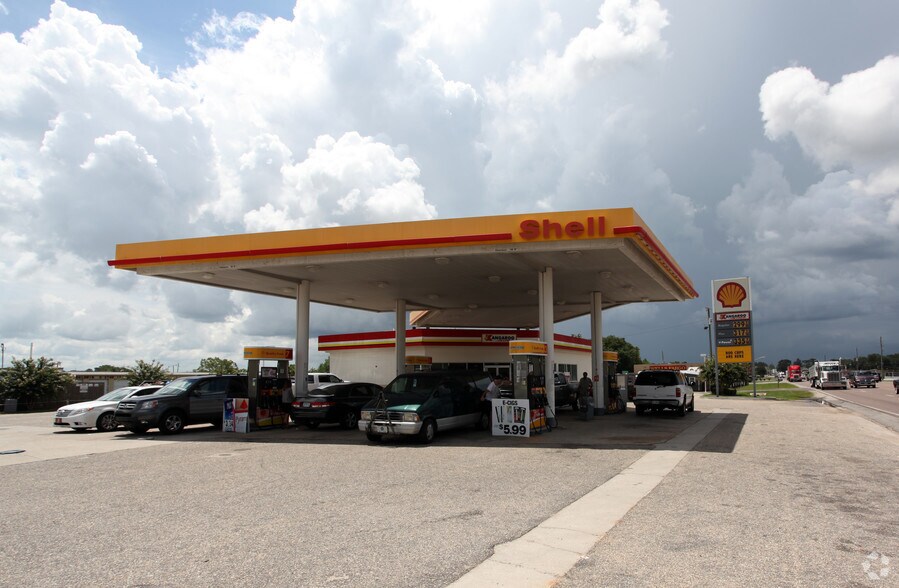 Primary Photo Of 3215 S Hickory St, Loxley Supermarket For Sale