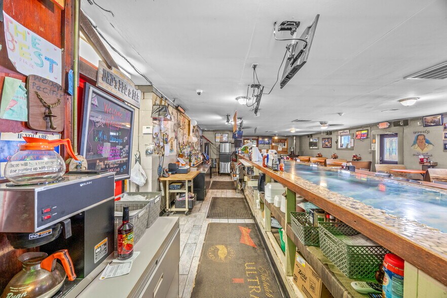 More Photos Of 8773 Goldenrod Ave, Bitely Restaurant For Sale