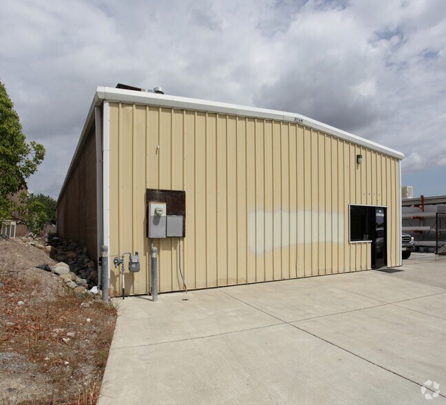 More Photos Of 1324 Callen St, Vacaville Service For Sale