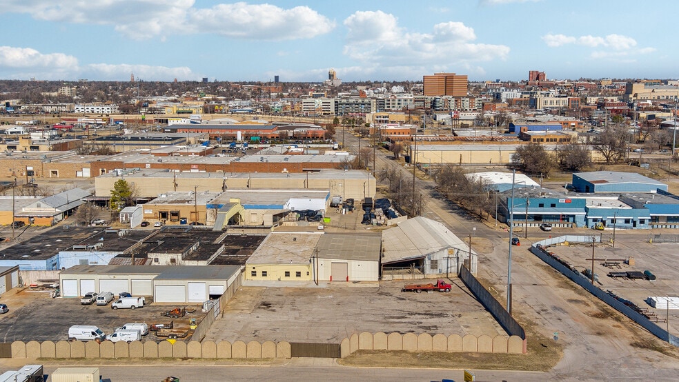 More Photos Of 908 SW 5th St, Oklahoma City Warehouse For Lease