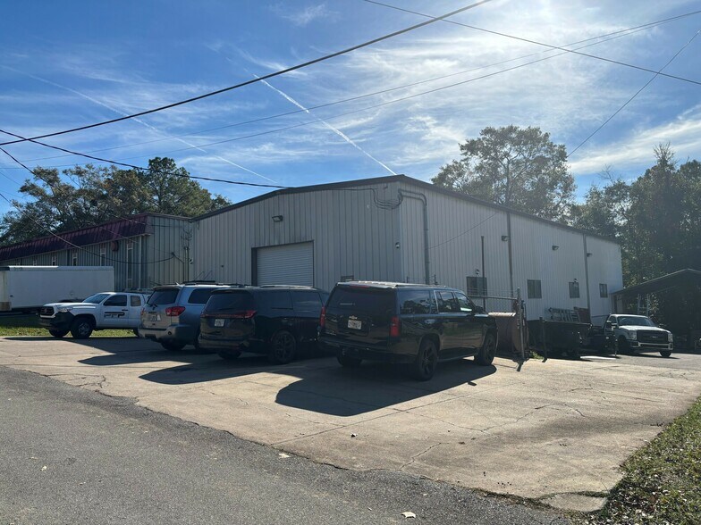 Primary Photo Of 1211 Commercial Park Dr, Tallahassee Warehouse For Sale
