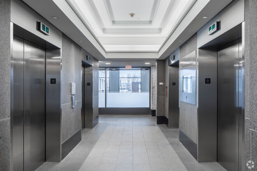 More Photos Of 895 Central Ave, Cincinnati Loft Creative Space For Lease