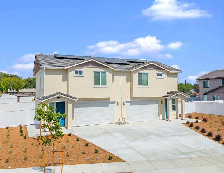 More Photos Of 5824 Persepolis Ct, Riverside Multifamily For Sale