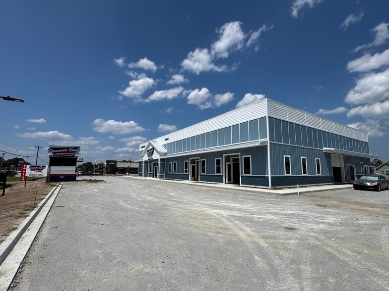 More Photos Of 4512 Dick Pond Rd, Myrtle Beach Flex For Lease