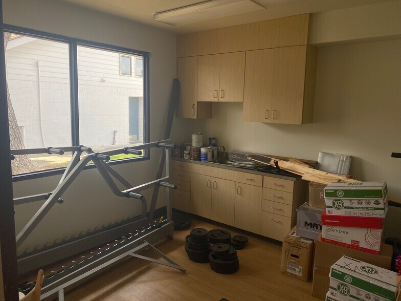 More Photos Of 7414 Picardy Ave, Baton Rouge Medical For Sale