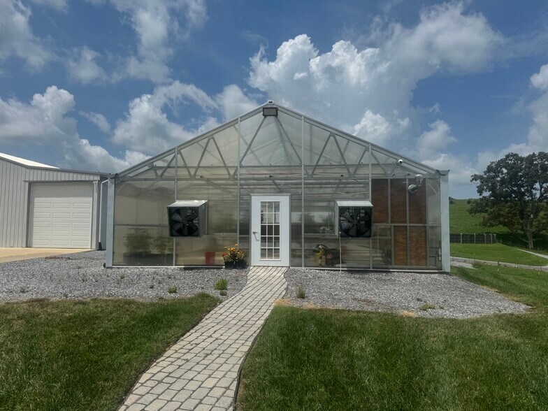More Photos Of 1917 Valley Home Rd, Dandridge Specialty For Sale