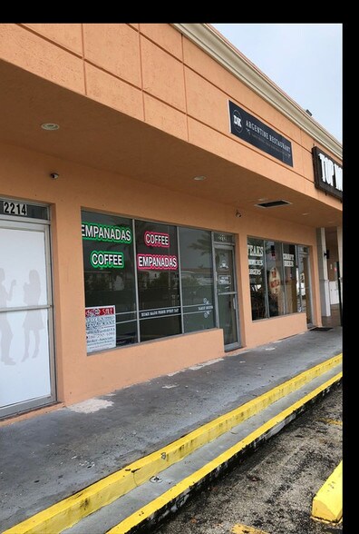 More Photos Of 2210-2220 NE 123rd St, Miami Restaurant For Lease