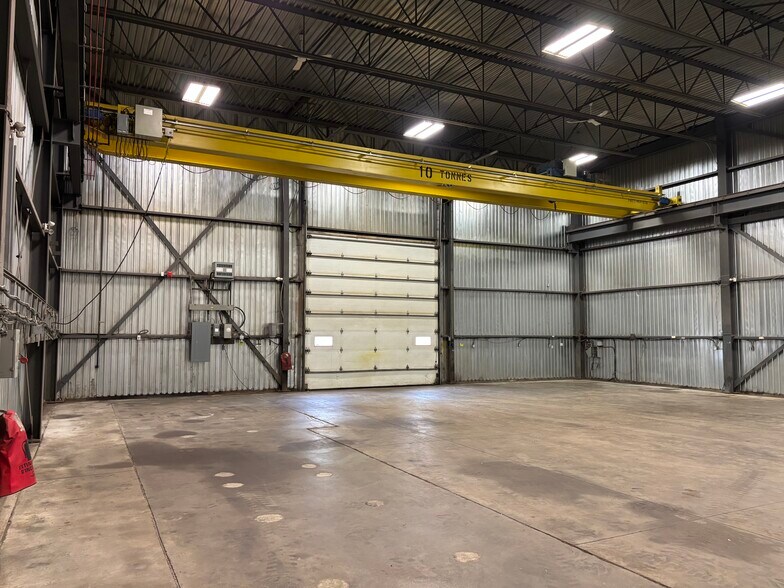 More Photos Of 899 De La Pomme-D'or, Contrecoeur Industrial For Sale