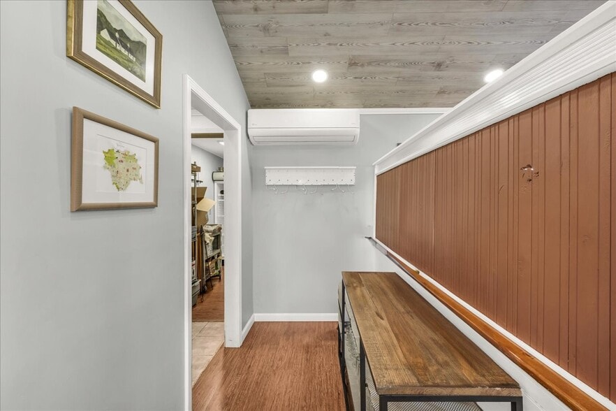 More Photos Of 357 W Main St, Searsport Freestanding For Sale