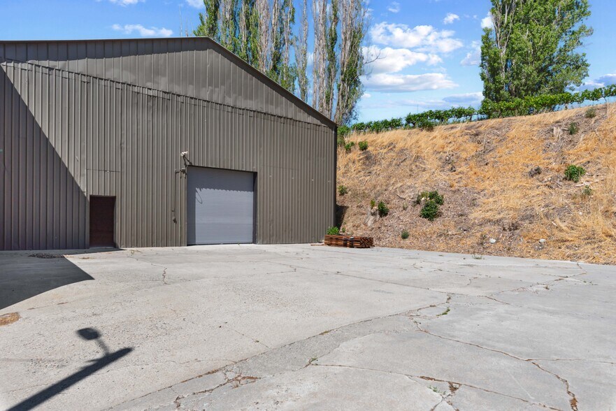 More Photos Of 1260 Lower Sunnyslope Rd, Wenatchee Manufacturing For Lease