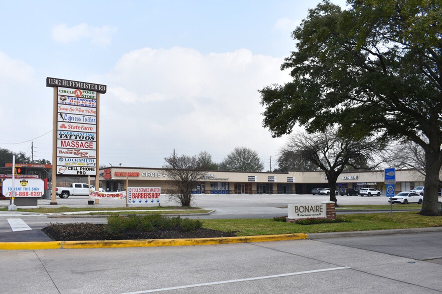 More Photos Of 11302-11332 Huffmeister Rd, Houston Unknown For Lease