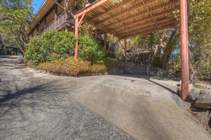 More Photos Of 7367 River Rd, New Braunfels Lodge Meeting Hall For Sale