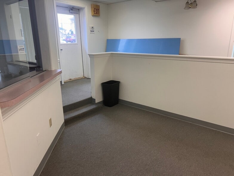 More Photos Of 19 W Bel Air Ave, Aberdeen Storefront For Lease