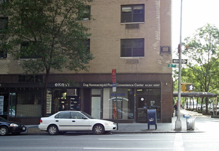 More Photos Of 301 E 47th St, New York Apartments For Lease