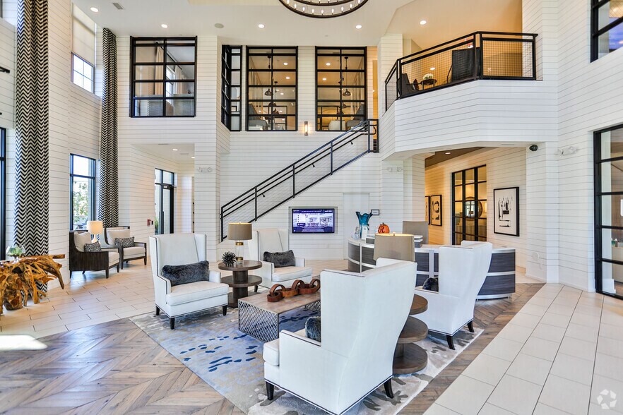 More Photos Of 7420 N Rea Park Ln, Charlotte Apartments For Lease