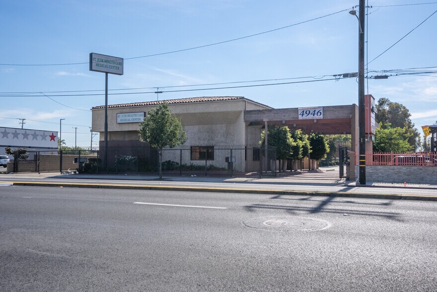 More Photos Of 4946 Florence Ave, Bell Medical For Sale