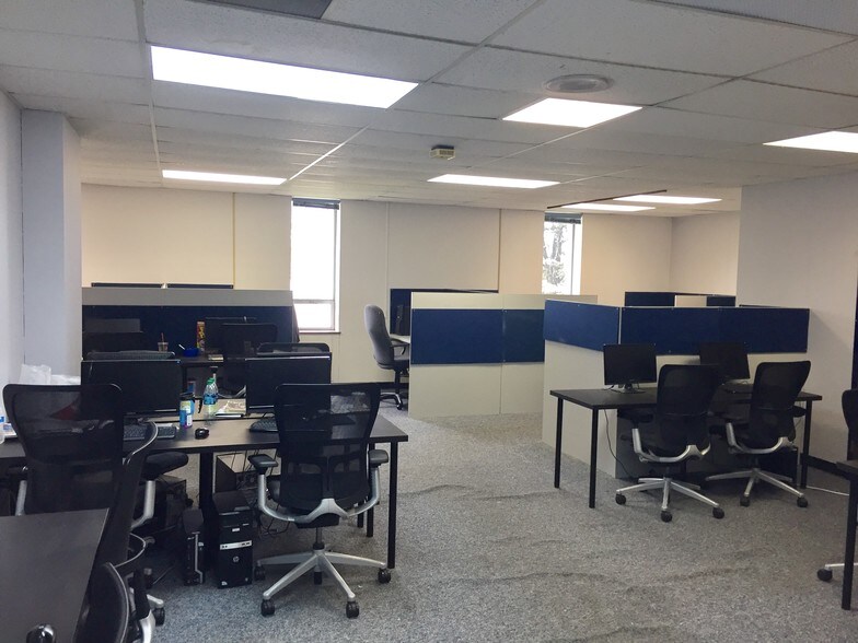 More Photos Of 2006 Swede Rd, Norristown Office For Lease