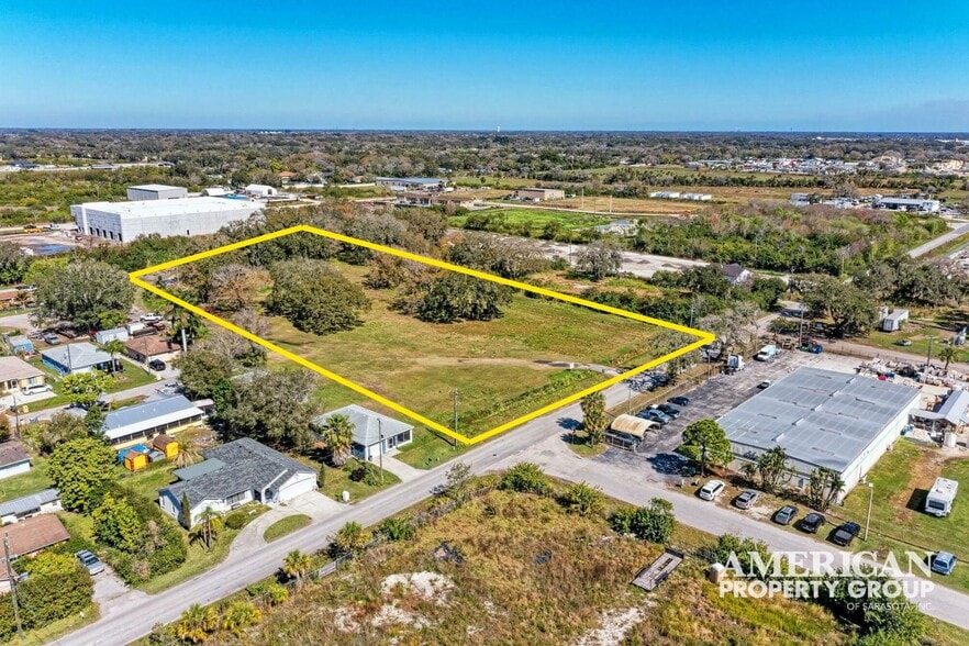 More Photos Of 2102 17th St E, Palmetto Land For Sale
