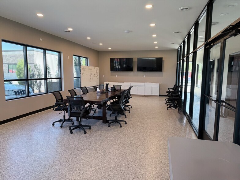 More Photos Of 55800 New Haven Rd, New Baltimore Office For Lease