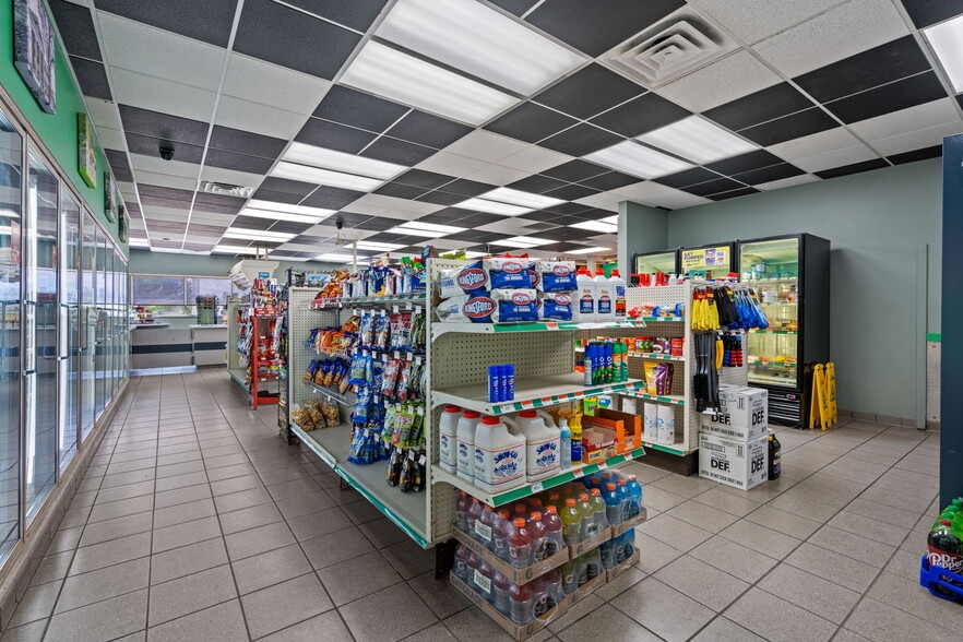 More Photos Of 1400 14th St NW, Austin Service Station For Sale