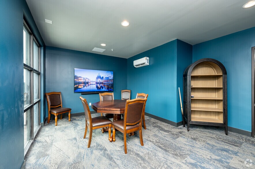 More Photos Of 1155 S Rangeline Rd, Carmel Apartments For Lease