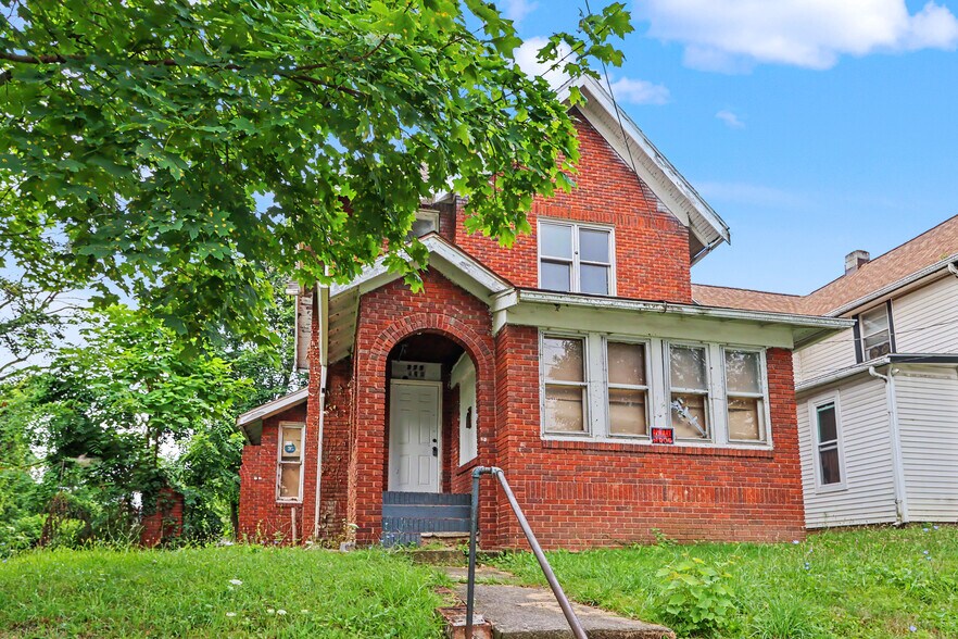 More Photos Of 187 Penn Ave, Mansfield Multifamily For Sale