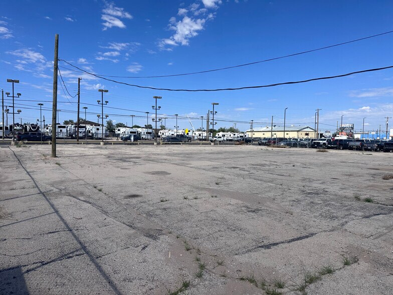 More Photos Of 1514 E 2nd St, Odessa Freestanding For Lease