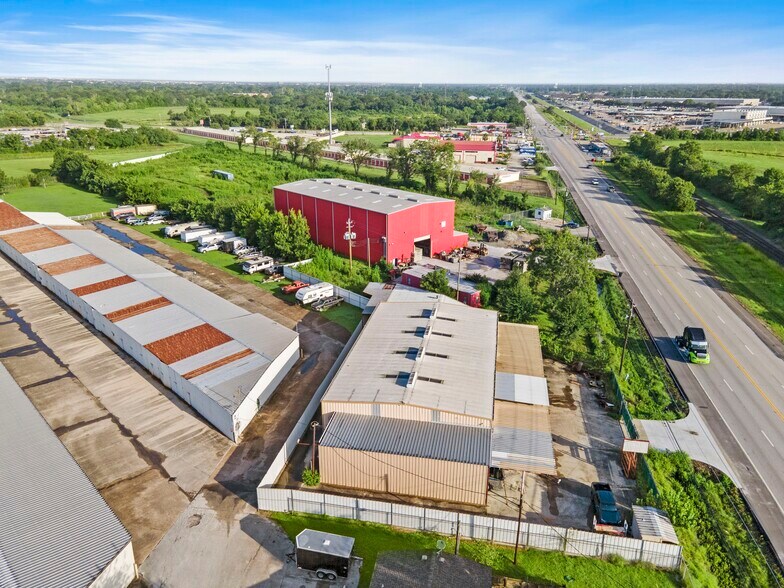 More Photos Of 8714 Galveston Rd, Houston Warehouse For Sale