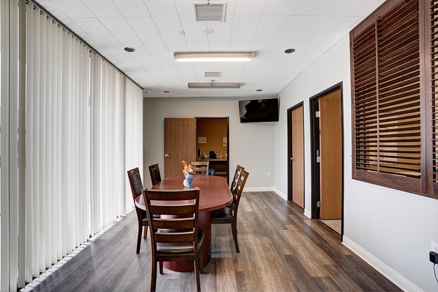 More Photos Of 41551 Date St, Murrieta Light Manufacturing For Sale