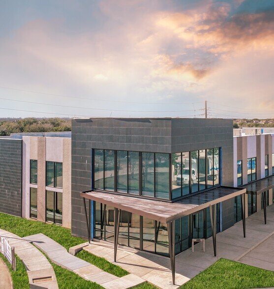 Primary Photo Of 6927 Brisbane Ct, Sugar Land Medical For Lease