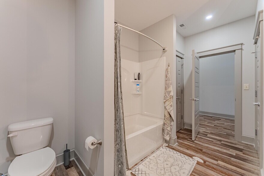 More Photos Of 78 W Canal St, Wabash Apartments For Sale