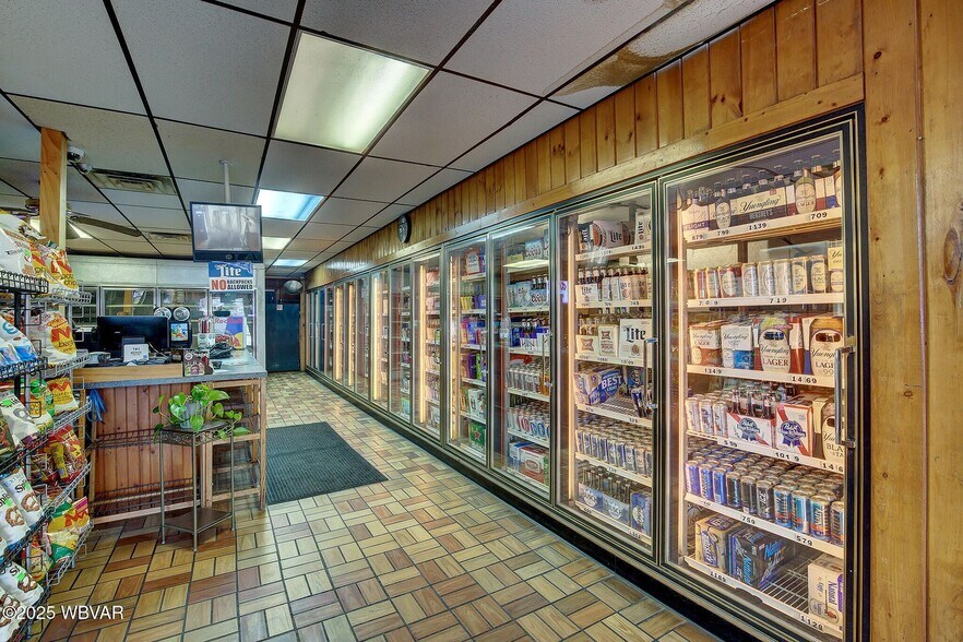 More Photos Of 505 Washington Blvd, Williamsport Restaurant For Sale