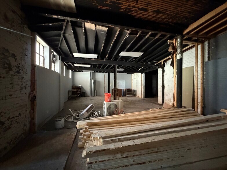 More Photos Of 343 W Pike St, Covington Apartments For Lease