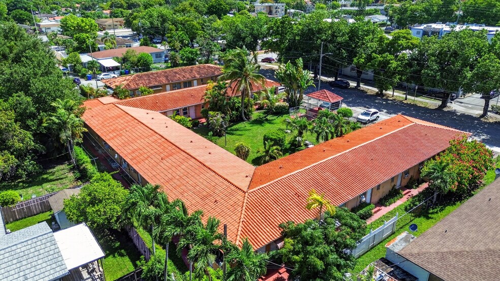 More Photos Of 140 SW 30th Ct, Miami Apartments For Sale
