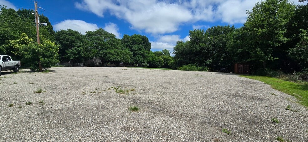 More Photos Of 18351 Creekview Rd, Sanger Specialty For Sale