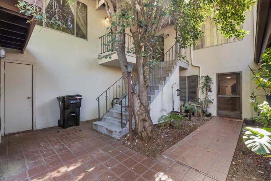 More Photos Of 7614 Mason Ave, Winnetka Multifamily For Sale