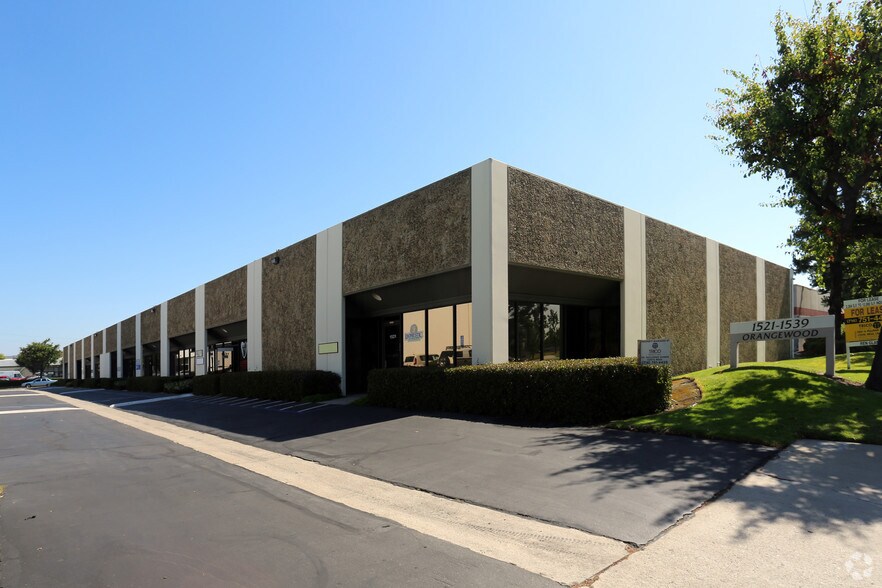 More Photos Of 1521-1539 W Orangewood Ave, Orange Unknown For Lease