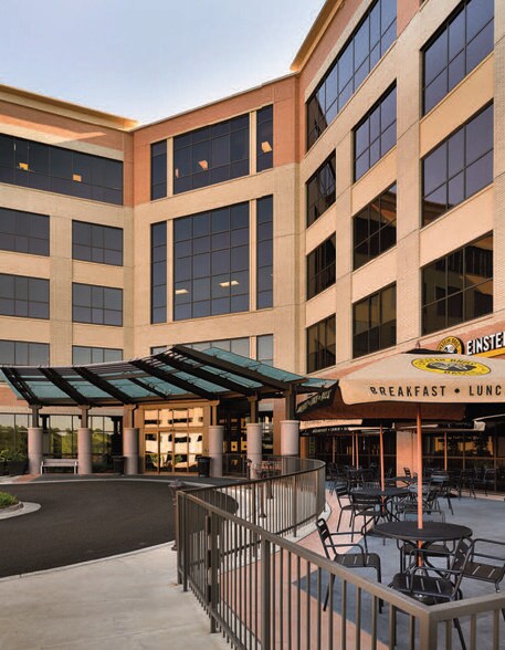 More Photos Of 1200 N State St, Jackson Medical For Lease