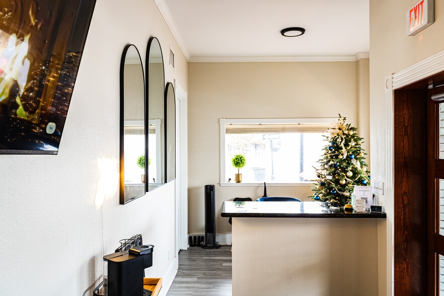 More Photos Of 214 E Main St, Brenham Office Residential For Sale