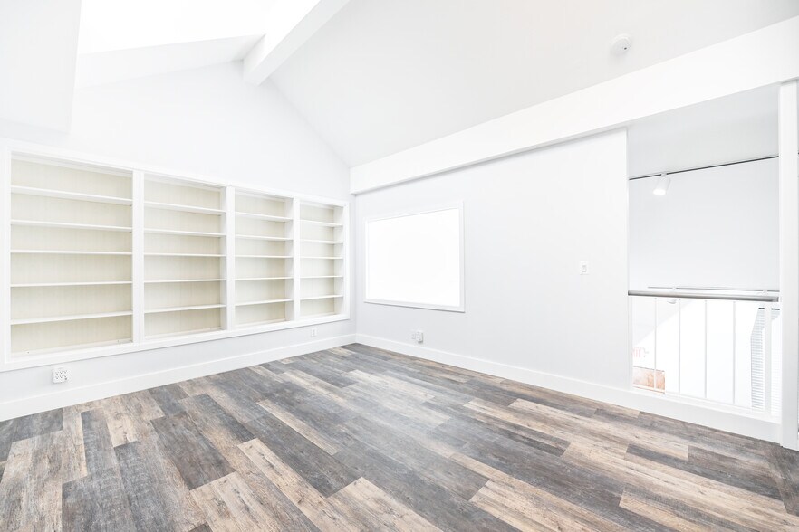 More Photos Of 6255-6265 Executive Blvd, Rockville Office For Sale