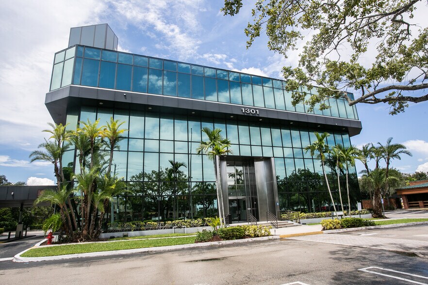 More Photos Of 1301 N Congress Ave, Boynton Beach Medical For Lease