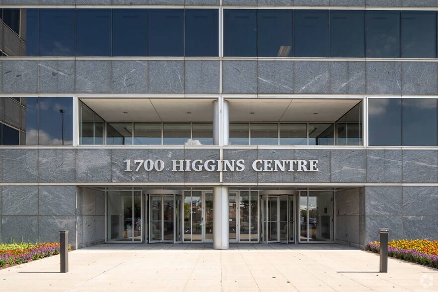 More Photos Of 1700 W Higgins Rd, Des Plaines Office For Sale