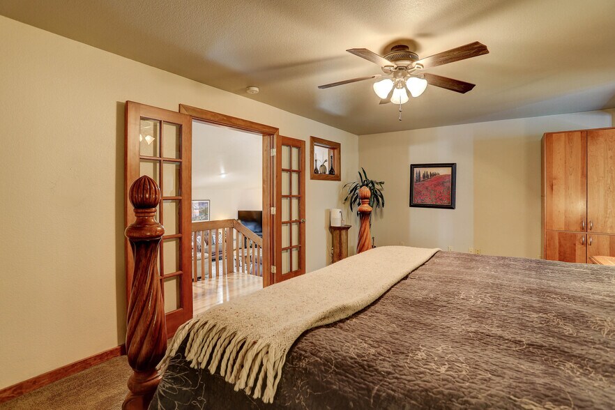 More Photos Of 468 Riverside Dr, Lyons Specialty For Sale